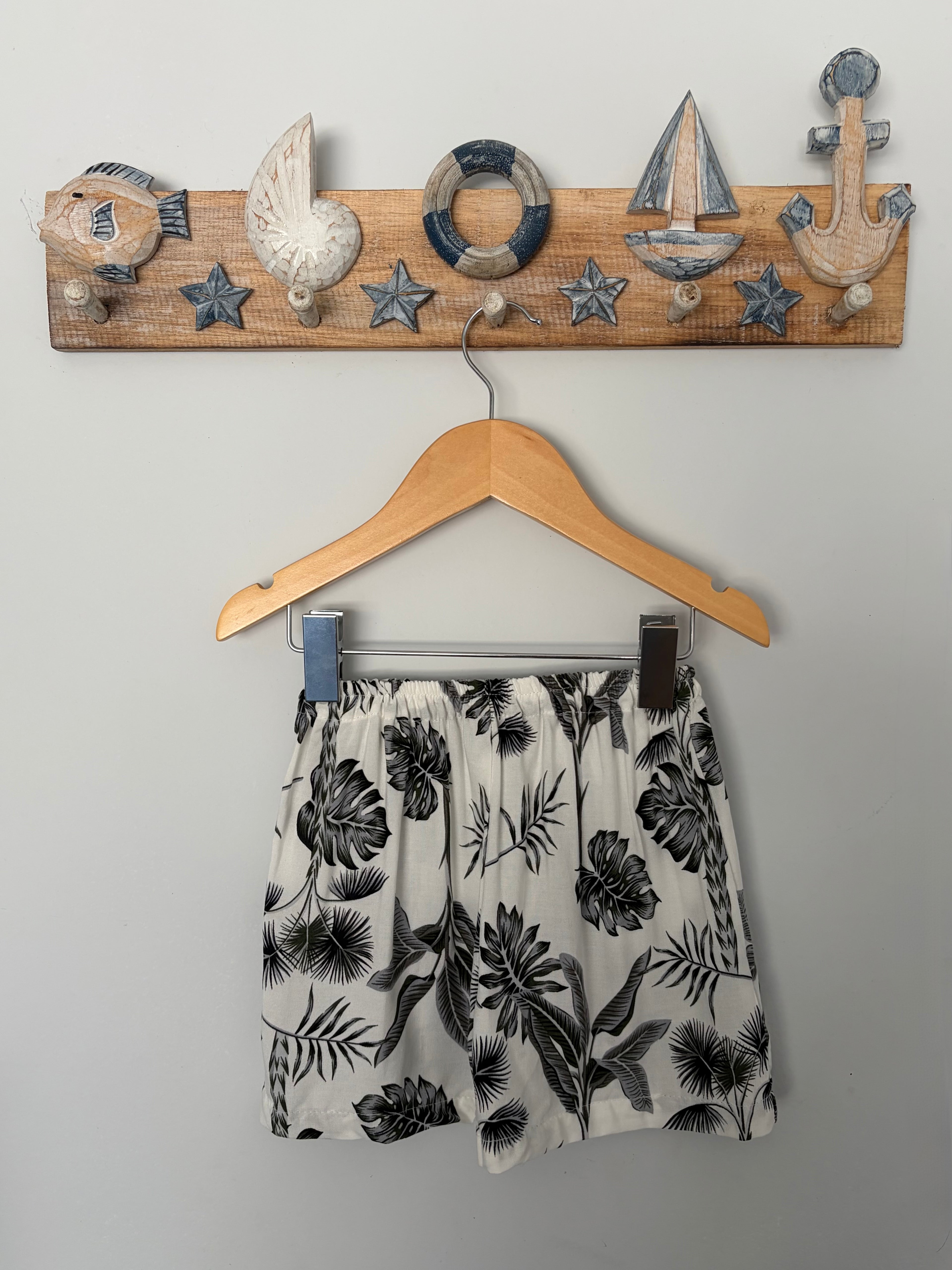 Coastal Leaves Set